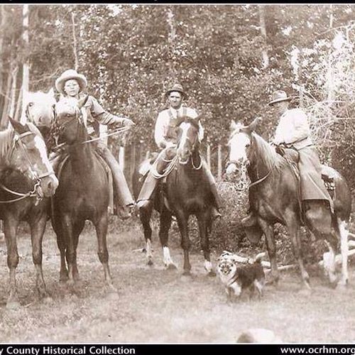 Historic photo of the Israel Family from the Ouray County Ranch History Museum.