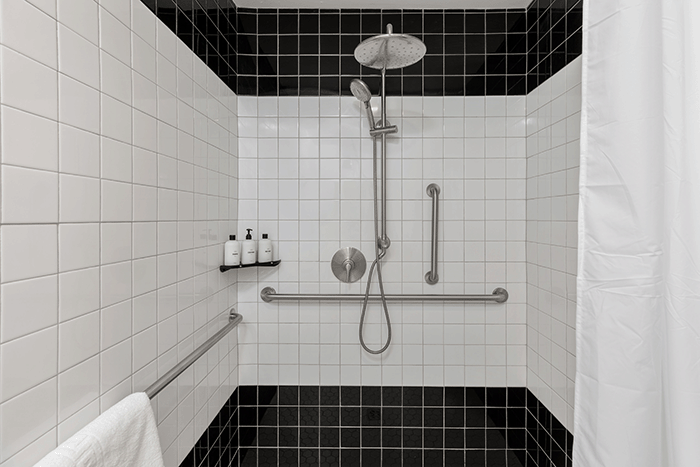 Hotel Palomino Shower 